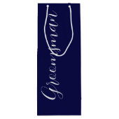 Navy Blue Stylized Script Wedding Trauzeuge Geschenktüte Für Weinflaschen (Rückseite)