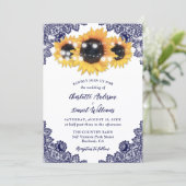 Navy Blue Sunflower Floral Lace Rustic Wedding Einladung (Stehend Vorderseite)