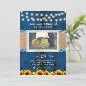 Navy Blue Sunflowers Rustc Wedding Foto Einladung (Stehend Vorderseite)