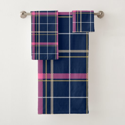 Navy Blue Tartan Kariert mit Pink White Beige Badhandtuch Set (Insitu)