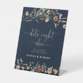 Navy Blue Tiny Wildblume Date Night Idea signieren Sockelschild (Vorderseite)