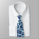 Navy-Blue und hellblaue BlumenDamaskus Krawatte<br><div class="desc">Elegante dunkelmarineblau-blaue Blumengestauke auf hellblau veränderbarer Hintergrundfarbe.</div>