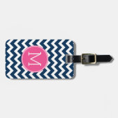 Navy Blue und Magenta Chevrons Custom Monogram Gepäckanhänger (Vorderseite horizontal)