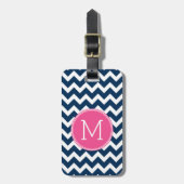 Navy Blue und Magenta Chevrons Custom Monogram Gepäckanhänger (Vorderseite vertikal)
