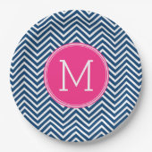 Navy Blue und Magenta Chevrons Custom Monogram Pappteller (Vorderseite)