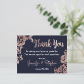 Navy Blue und Rose Gold Floral Vielen Dank Postkarte (Stehend Vorderseite)