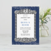 Navy Blue und Silber Frame Royal Engagement Party Einladung (Stehend Vorderseite)