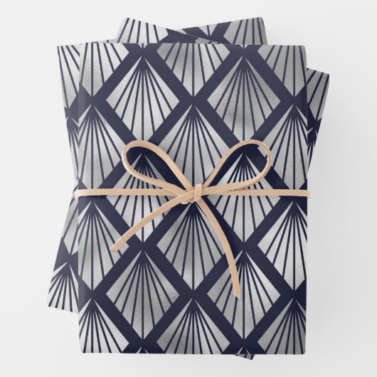 Navy Blue und Silver Art Deco Diamond Muster Geschenkpapier Set (Beispiel)