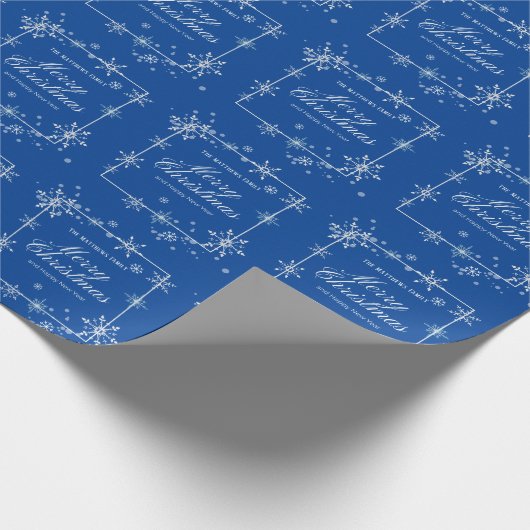 Navy Blue und Silver Snowflake Script Weihnachten Geschenkpapier (Ecke)