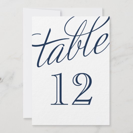 Navy Blue und White Elegante Script-Tischnummern (Vorderseite)