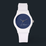Navy Blue und White Modern Monogram Armbanduhr<br><div class="desc">Unsere Navy Blue and White Modern Monogram Collection: Erhöhen Sie Ihre Wohngestaltung mit unserer ausgeklügelten Kollektion, die ein zeitgenössisches Marineblau-Farbschema bietet. Jedes Stück ist sorgfältig gefertigt, um Eleganz und Stil zu entfesseln, um jedem Zimmer eine Touch modernen Flairs hinzuzufügen. Egal ob Sie mit Monogramm Kissen, personalisierte Wandkunst oder elegantes Küchenzubehör...</div>