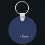 Navy Blue und White Modern Monogram Schlüsselanhänger<br><div class="desc">Unsere Navy Blue and White Modern Monogram Collection: Erhöhen Sie Ihre Wohngestaltung mit unserer ausgeklügelten Kollektion, die ein zeitgenössisches Marineblau-Farbschema bietet. Jedes Stück ist sorgfältig gefertigt, um Eleganz und Stil zu entfesseln, um jedem Zimmer eine Touch modernen Flairs hinzuzufügen. Egal ob Sie mit Monogramm Kissen, personalisierte Wandkunst oder elegantes Küchenzubehör...</div>