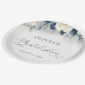 Navy Blue und White Roses Brautparty Pappteller (Schrägansicht)