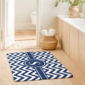 Navy Blue und White Zickzack Monogram Badematte