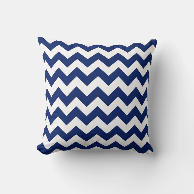 Navy Blue und White Zickzack Zig Zag Pillow Kissen (Vorderseite)