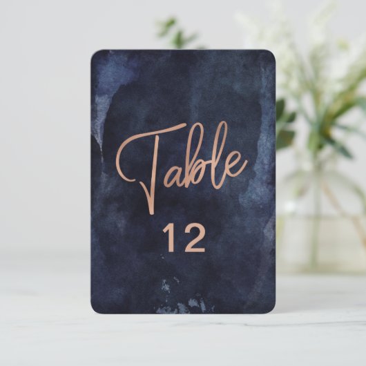 Navy Blue Watercolor Rose Gold Tischnummer Chart (Stehend Vorderseite)
