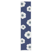 Navy Blue & White Anemones Kurzer Tischläufer (Vorderseite)