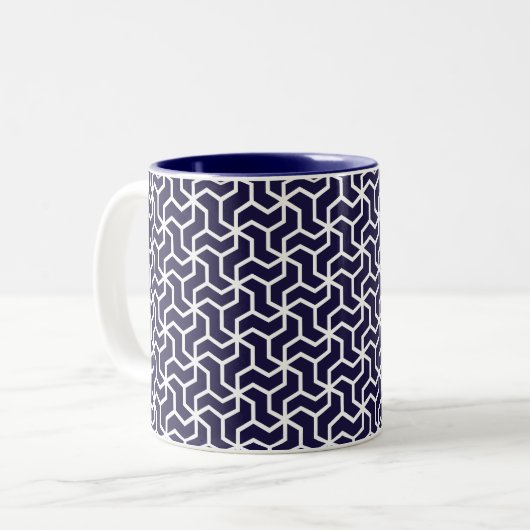 Navy Blue White Geometric Art Deco Muster Zweifarbige Tasse (Vorderseite Links)