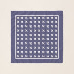 Navy Blue White Lilie Pattern Schal<br><div class="desc">Dieser Schal weist ein klassisches,  französisches Lilie-Muster auf,  das diagonal auf marineblarem Hintergrund angeordnet ist. Ein dünner weißer Rahmen und ein breiter marineblau Rahmen bilden den Rahmen.</div>
