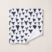 Navy Blue White Nautical Shark Teeth Muster Badhandtuch Set (Waschlappen)
