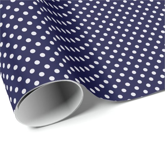 Navy Blue White Polka Dot Pattern Geschenkpapier (Rolleneckpunkt)