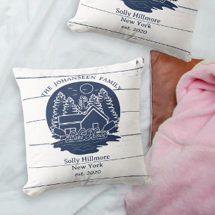 Navy Blue White Rustic Wood Lake House Familiennam Kissen