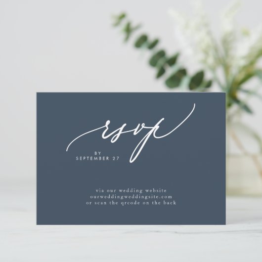 Navy Blue White Simple QR CODE Wedding Website RSVP Karte (Stehend Vorderseite)