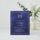 Navy blue white wreath elegant birthday invitation (Stehend Vorderseite)
