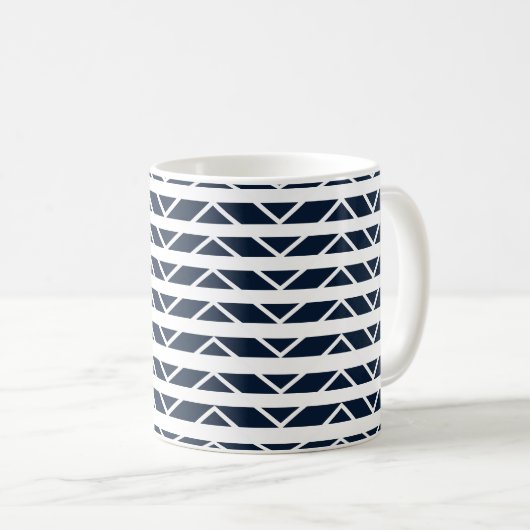 Navy Blue White Zickzack Pattern Kaffeetasse (VorderseiteRechts)