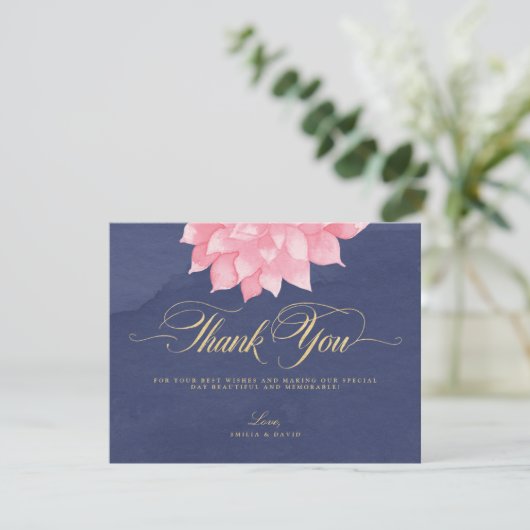 Navy Blush Floral Dahlia Hochzeit Danke Karte (Stehend Vorderseite)