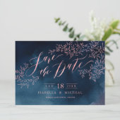 Navy Blush rustikale Blumenkalligraphie Save the D Save The Date (Stehend Vorderseite)
