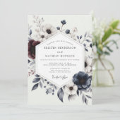 Navy Burgundy Winter Bloom Wedding Einladung (Stehend Vorderseite)