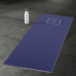 Navy Business Logo Studio Yogamatte<br><div class="desc">Ein klassischer,  zeitloser marineblauer Hintergrund. Personalisieren und fügen Sie Ihr eigenes Unternehmen,  Firmenlogo. Zurück: kein Design oder keine Farbe.</div>
