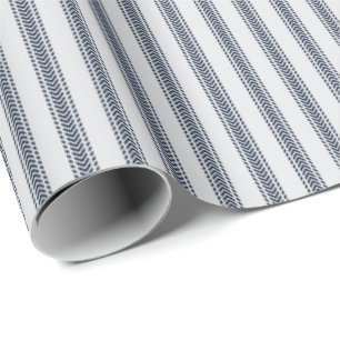 Navy-Chevrons-Ticking-Streifen auf Hellgrau Geschenkpapier