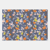 Navy Chinoiserie Birds and Pagodas Geschenkpapier Set (Vorderseite)