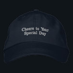 Navy Cotton Cap mit "Chef to Your Special Day" Bestickte Baseballkappe<br><div class="desc">Feiern Sie jeden besondere Anlass mit dieser Baumwollkappe der Marine, mit der aufregenden Botschaft "Fröhlich für Ihren besonderen Tag". Die Kappe wird fachgerecht bestickt, um ein hochwertiges, nachhaltiges Design zu gewährleisten. Es bietet eine komfortable, verstellbare Passform und ist somit für alle Größen geeignet. Diese aus robuster Baumwolle gefertigte Kappe verbindet...</div>