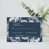 Navy Dusty Blue Floral Spring Bloom Wedding RSVP Karte (Stehend Vorderseite)