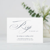 Navy Elegant Calligraphy Wedding Website QR CODE RSVP Karte (Stehend Vorderseite)