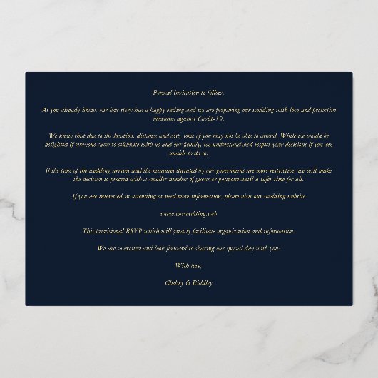 Navy Elegant Gold 2 Photos Sophisticated Wedding Folieneinladung (Rückseite)