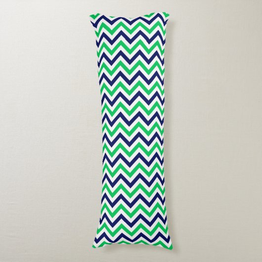 Navy, Emerald, White Large Chevron ZigZag Pattern Seitenschläferkissen (Vorderseite Vertikal)