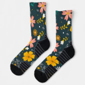 Navy Floral Garden Whimsical Spring Pattern Socken (Links)