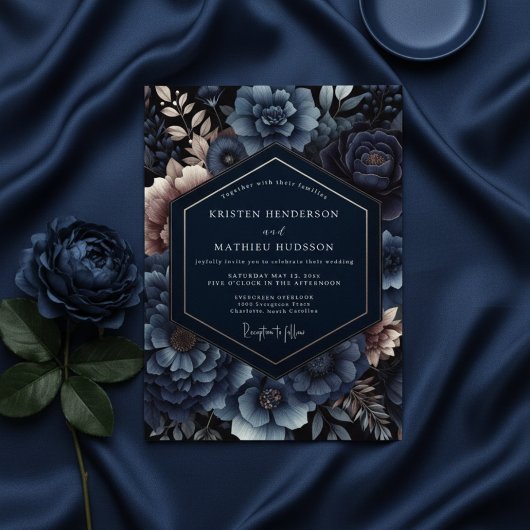 Navy Floral Opulent Romance Wedding Einladung