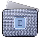 Navy-Geometrisches-Chevron-Monogramm-Design Laptopschutzhülle (Vorderseite)