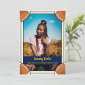 Navy & Gold Football Abschluss Ankündigung (Stehend Vorderseite)