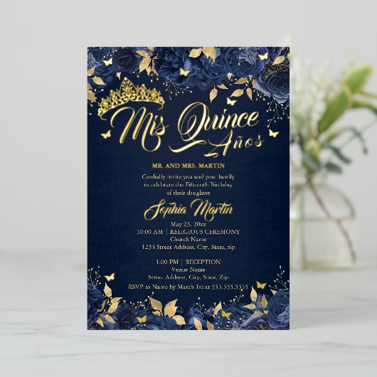 Navy Gold Rosen Mis Quince Quinceanera Folieneinladung (Stehend vorne)