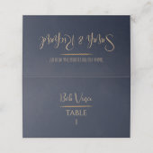 Navy & Gold Velvet Luxe Hochzeitskript Botanisch Platzkarte (Außenseite Aufgefaltet)