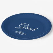 Navy Minimalistisch Modern Graduation Party Pappteller (Schrägansicht)