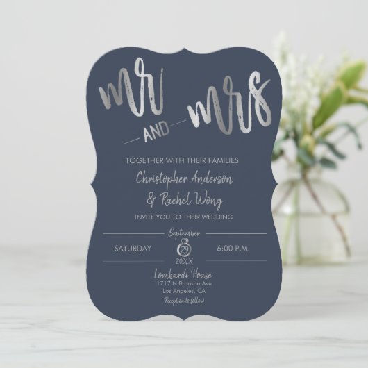 Navy Minimalistisch Silver Foil Script Mr. Wedding Einladung (Stehend Vorderseite)