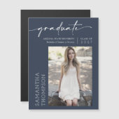 Navy Minimalistisches Script Foto Graduate Magnet (Vorne/Hinten)