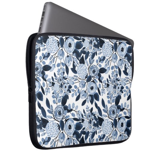 Navy Pastel Blue Watercolor Blumenmuster Laptopschutzhülle (Vorne Rechts)